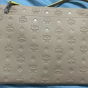 Klara Medium Monogrammed Leather Clutch Bag